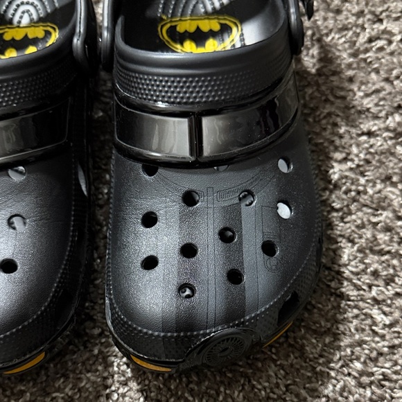 Batman Batmobile Classic Black Crocs W10/M8 - Picture 4 of 11
